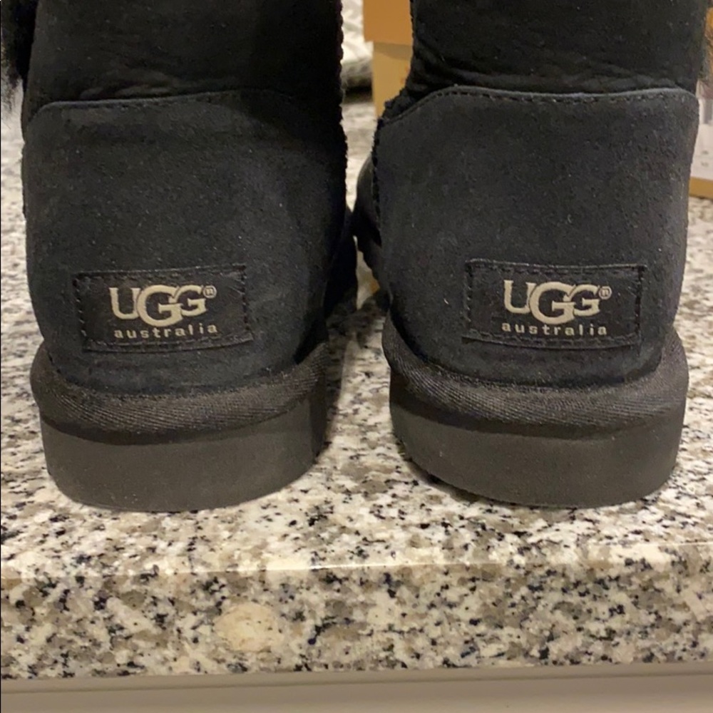 Ugg Short Bailey Button Boot - image 6